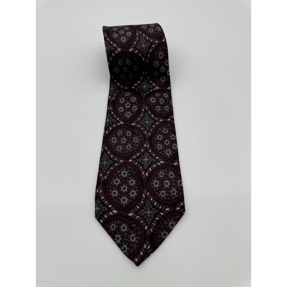 Talbots‎ Studio Silk Tie Red Gray Medallion Floral Classic Necktie USA - Picture 3 of 11